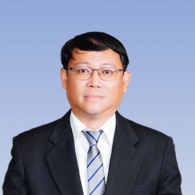 法務長